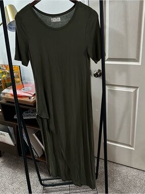 strapless open back dress Oakham 4-Drawer Dresser, Olive Grove main image 0
